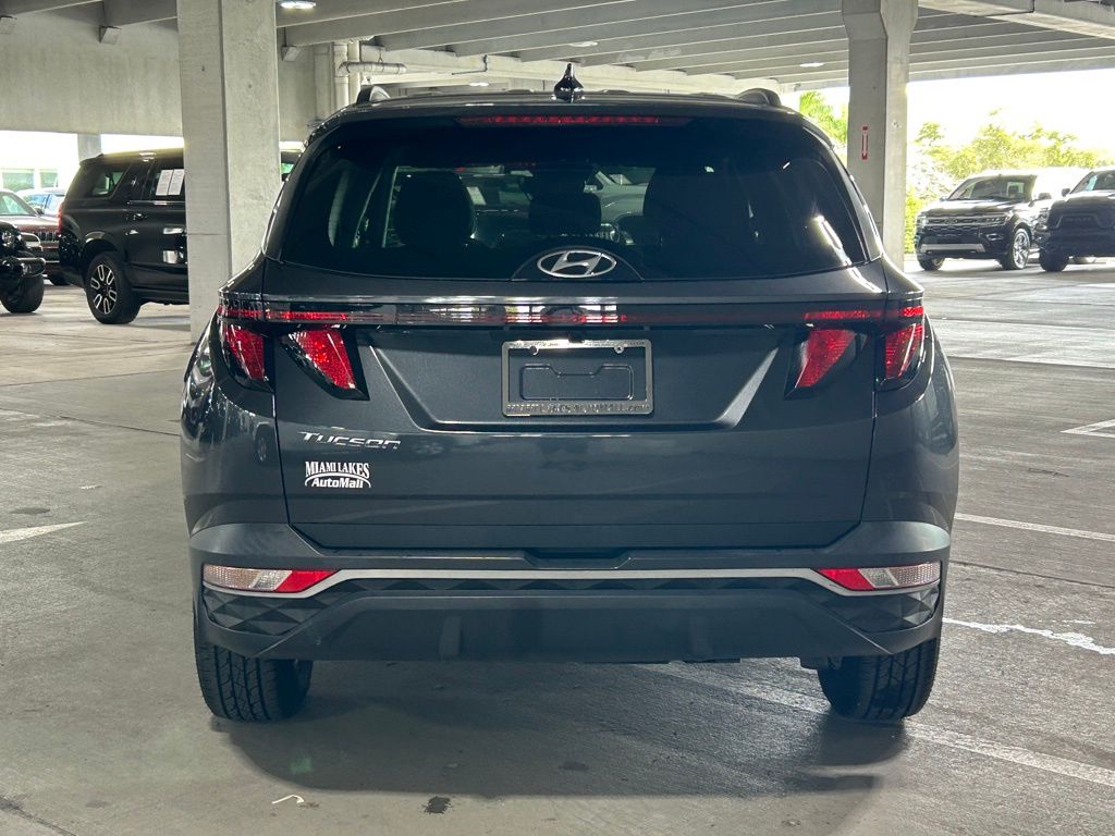 Used 2024 Dark Gray Metallic Hyundai SEL image 4