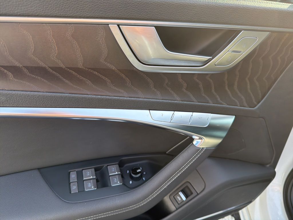 Thumbnail: 2020 Audi A6 - 26