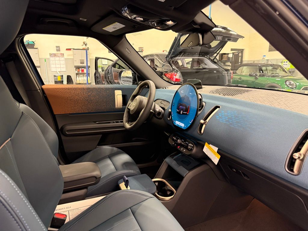 Thumbnail: 2025 MINI Cooper Countryman - 28