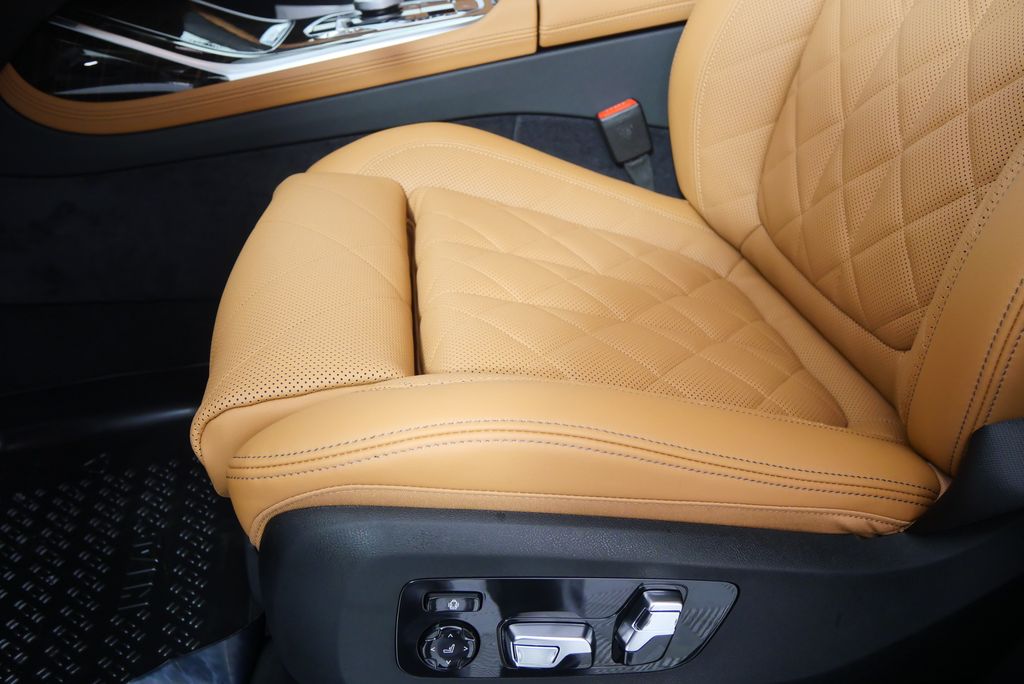 2026 BMW X7 xDrive40i 9