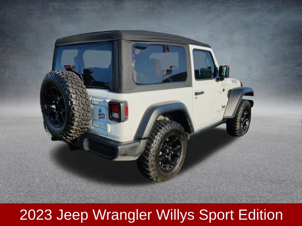 View vehicle photo 5
