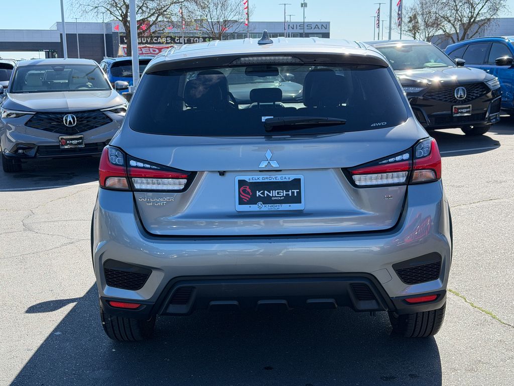 Used 2024  Mitsubishi 2.0 SE image 7