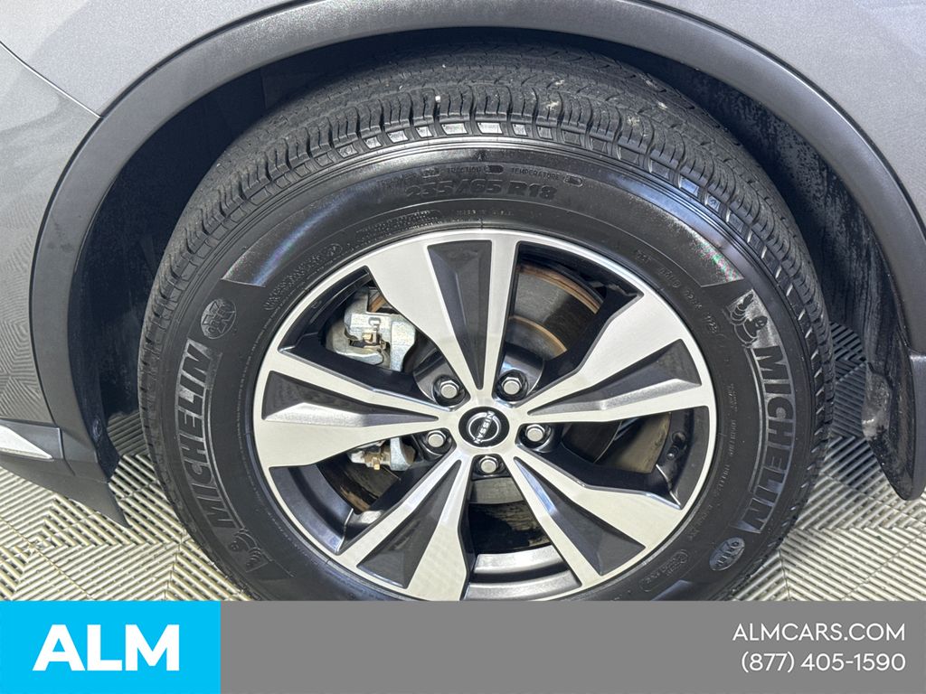 Used 2023 Gray Nissan SV image 14