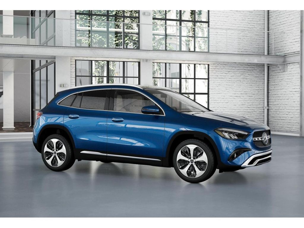 2025 Mercedes-Benz GLA 250 4MATIC 13