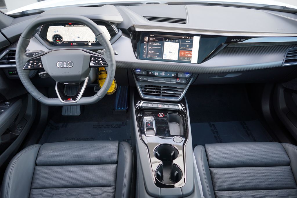 2025 Audi e-tron GT Premium Plus 15