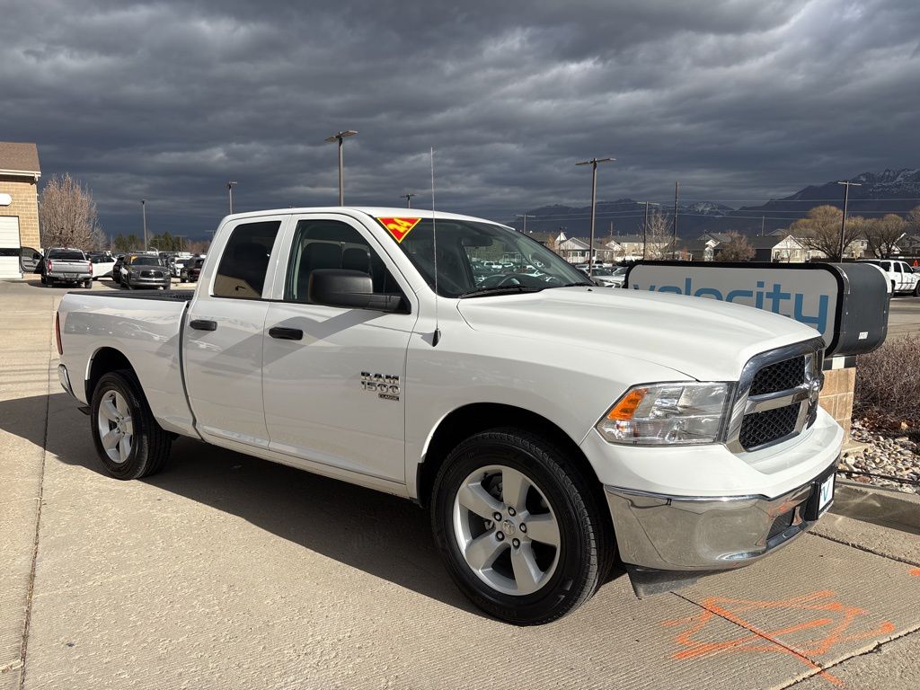 2024 RAM 1500 Classic SLT Quad Cab 4WD