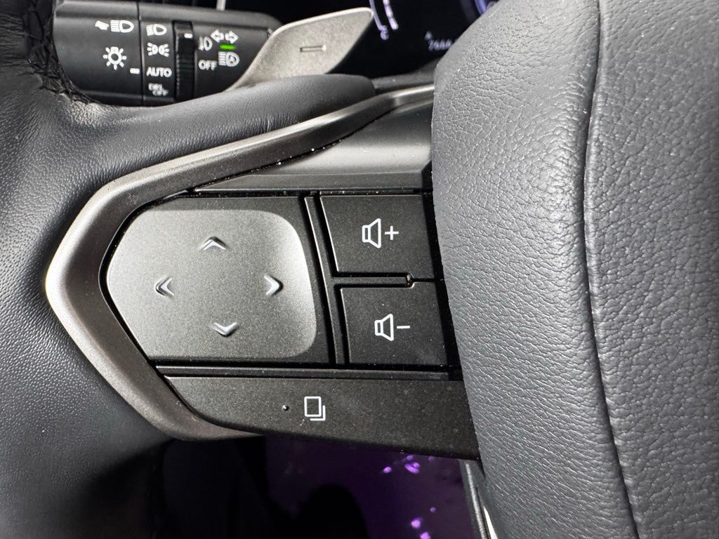 Used 2024 White Lexus 350 Premium Plus image 7