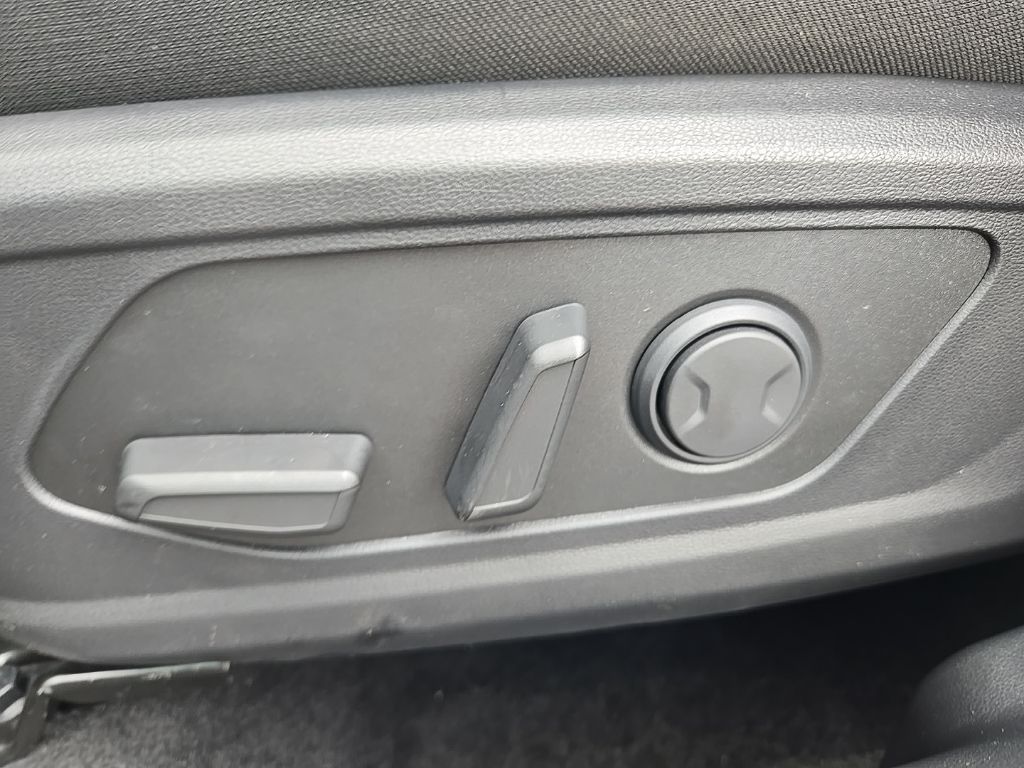 2025 Hyundai Tucson SEL 17