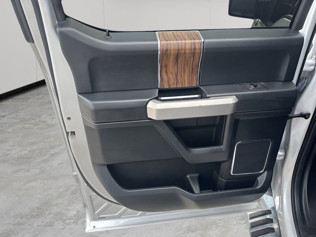 Used Car 2019 Ford F-150  Lariat For Sale Under $25,000 In Austin, Texas