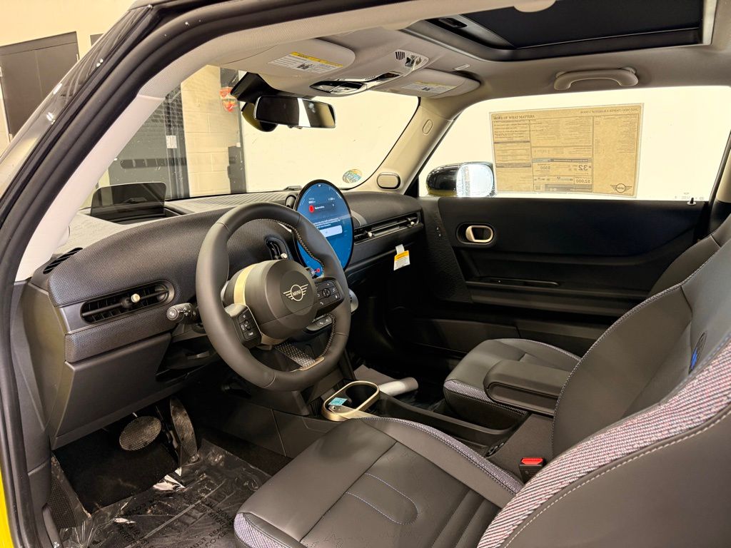 Thumbnail: 2025 MINI Cooper - 11