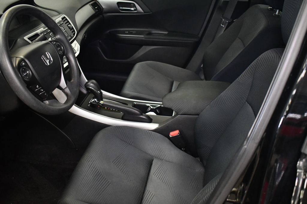 Thumbnail: 2015 Honda Accord - 25