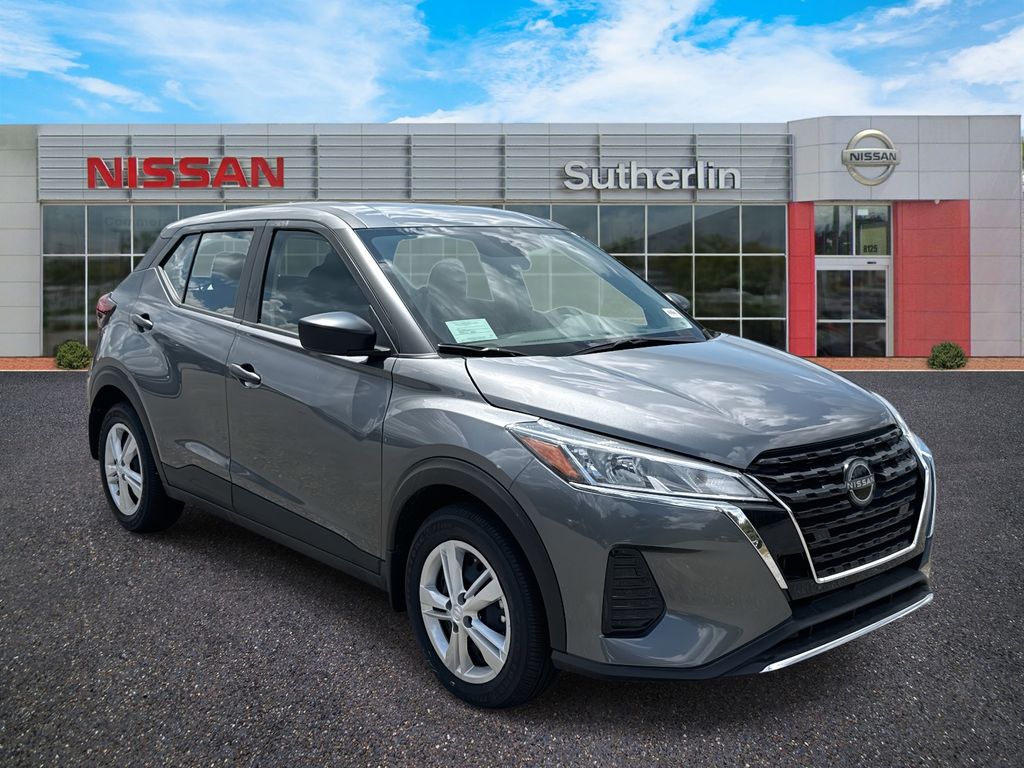 2025 Nissan Kicks Play S FWD