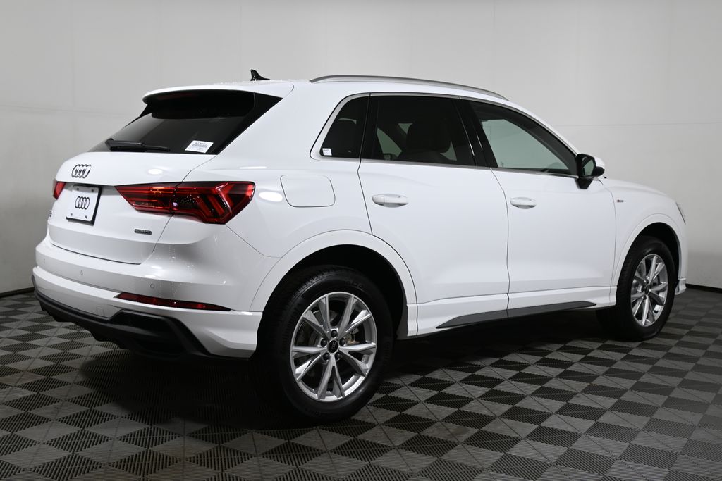 Thumbnail: 2025 Audi Q3 - 7