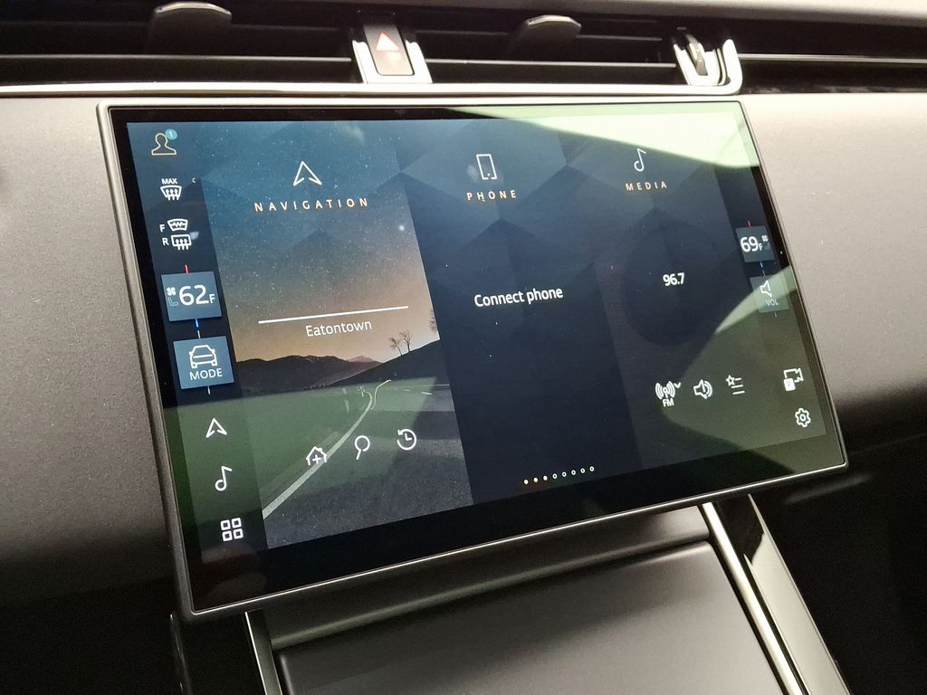 2026 Land Rover Range Rover Evoque S 11