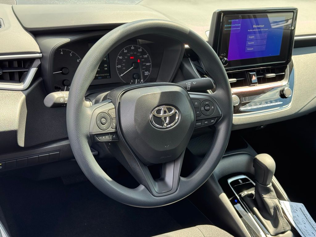 2025 Toyota Corolla LE photo 13