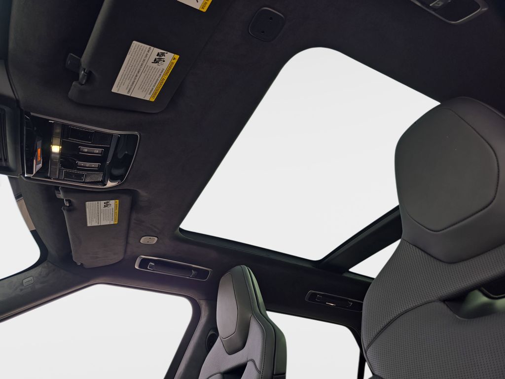 New 2026 Purple Land Rover SV image 31