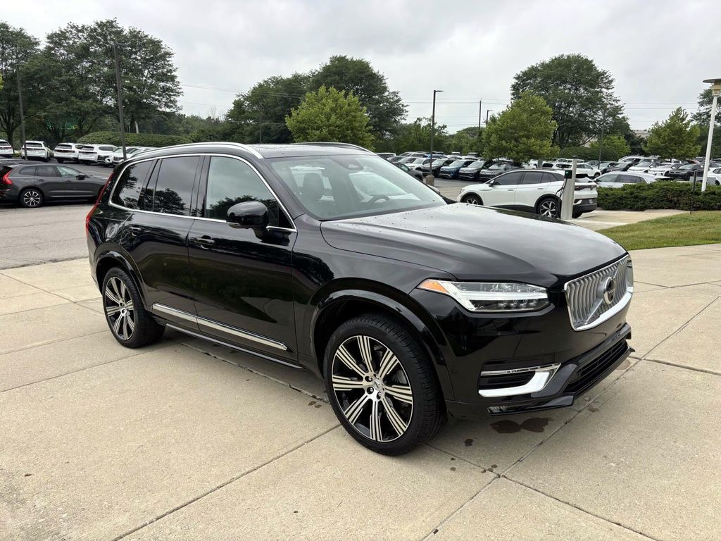 /2024 Volvo XC90