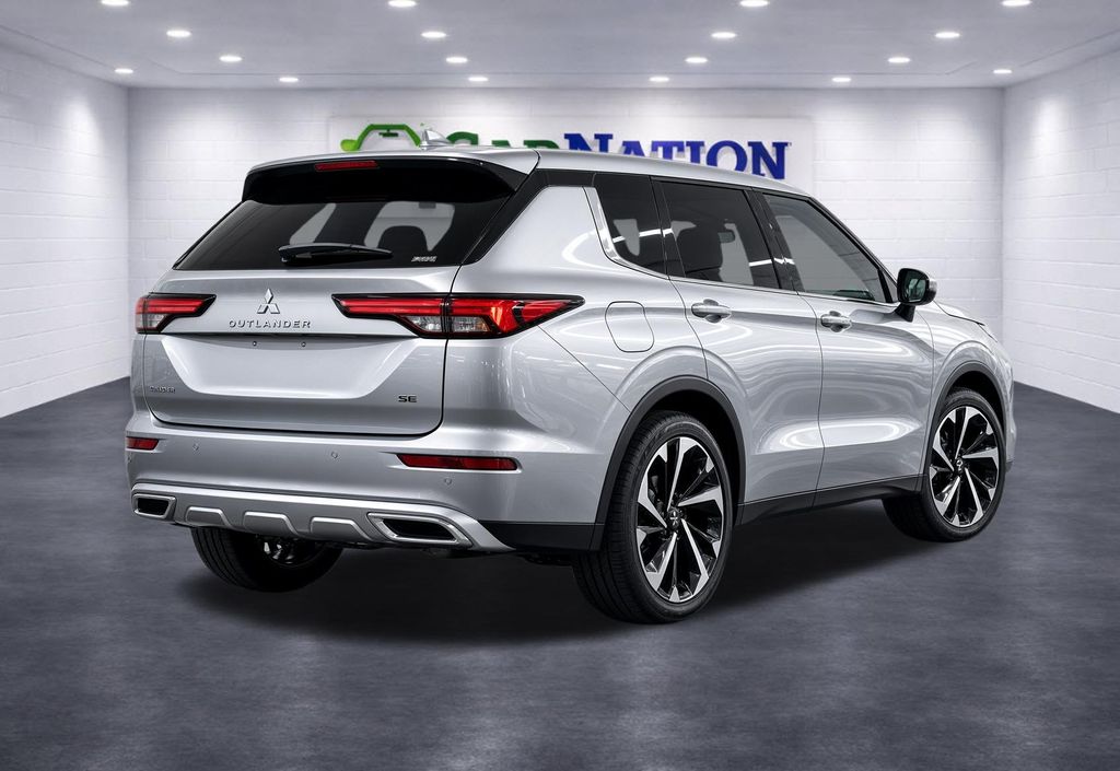 Photo 4 of 2022 Mitsubishi Outlander SE