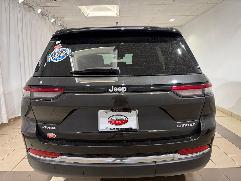 Thumbnail: 2024 Jeep Grand Cherokee - 4