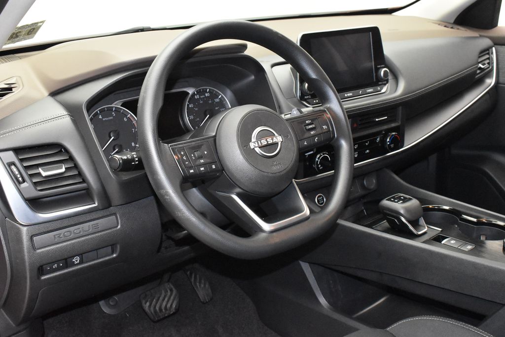 Thumbnail: 2023 Nissan Rogue - 14