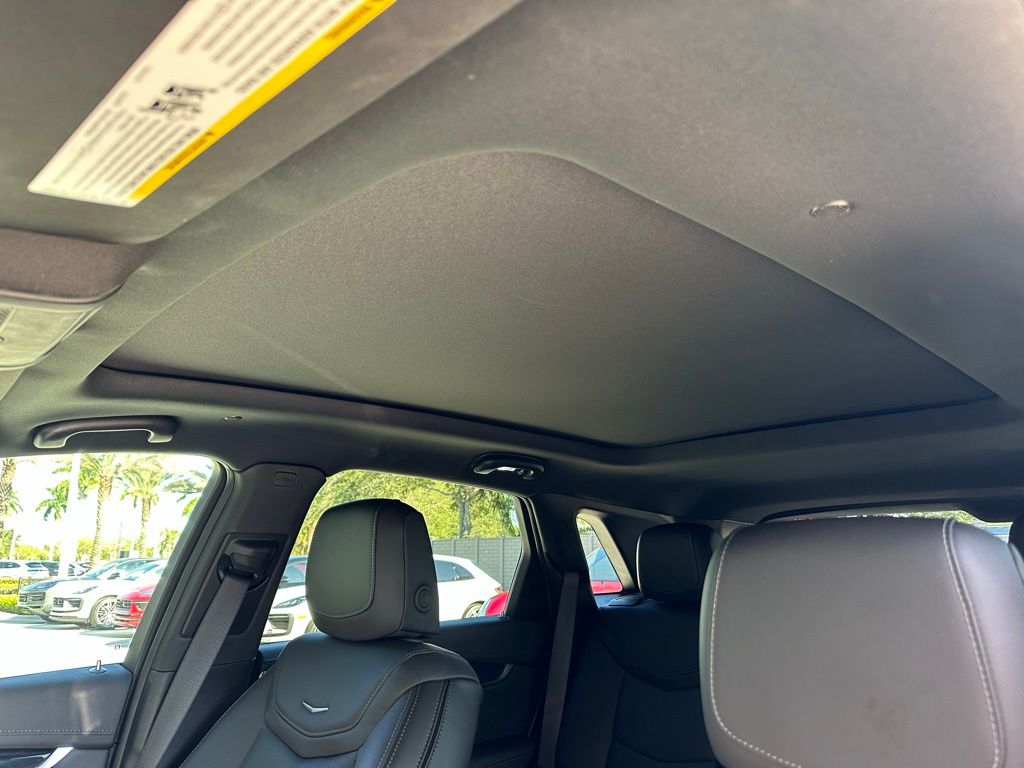 Thumbnail: 2025 Cadillac XT5 - 21