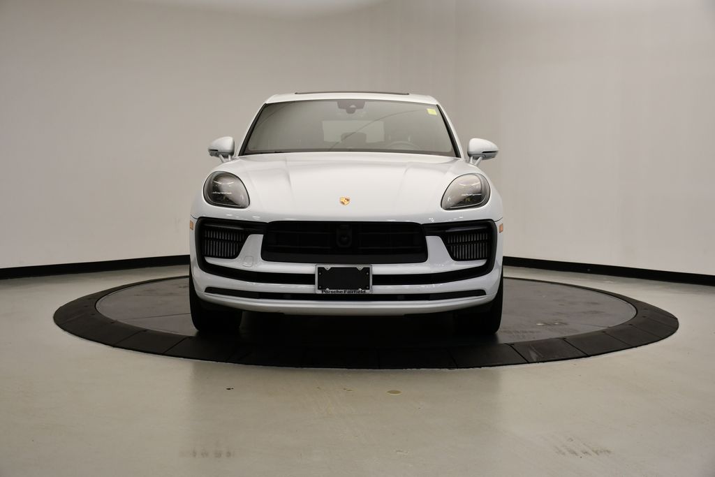 2022 Porsche Macan S 8