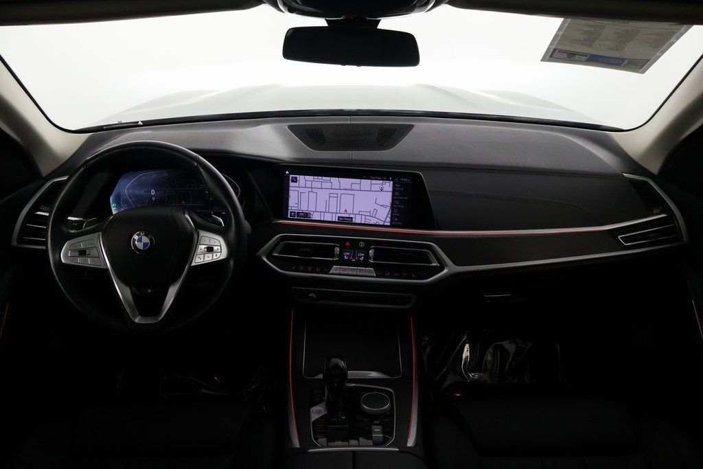 Thumbnail: 2021 BMW X7 - 8