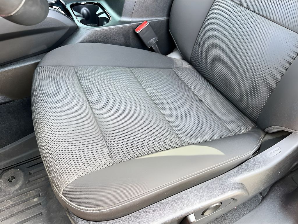 Used 2025 Red Chevrolet LT image 18
