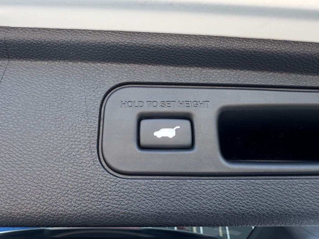 2023 Honda Odyssey EX-L White at Community Honda