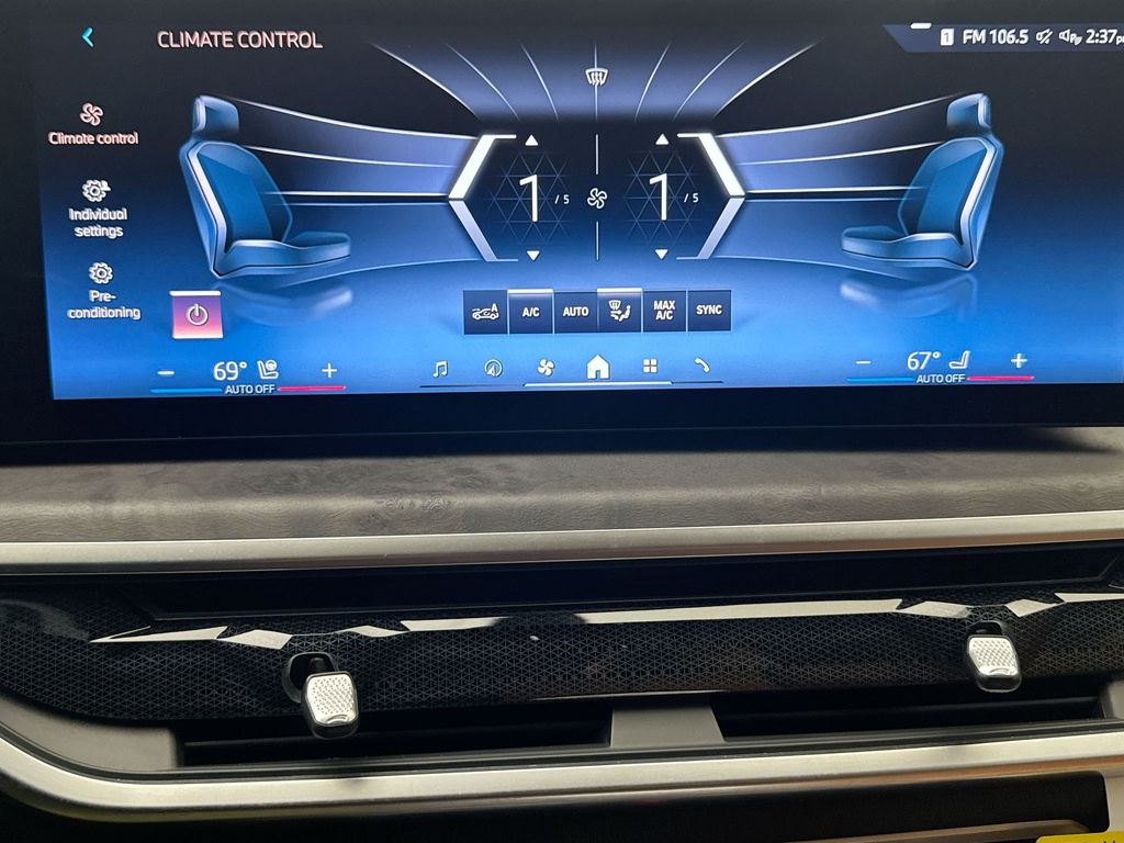 2024 BMW X7 xDrive40i 11