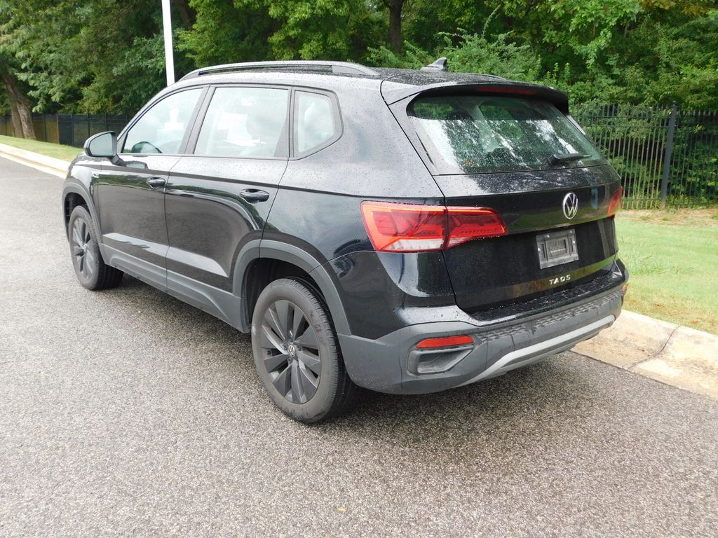 Thumbnail: 2024 Volkswagen Taos - 3