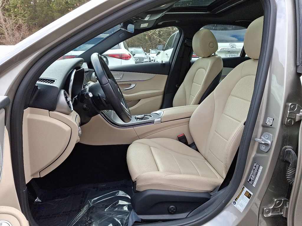 Thumbnail: 2021 Mercedes-Benz C-Class - 12