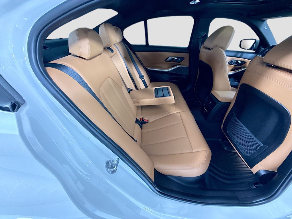 Thumbnail: 2023 BMW 3 Series - 22