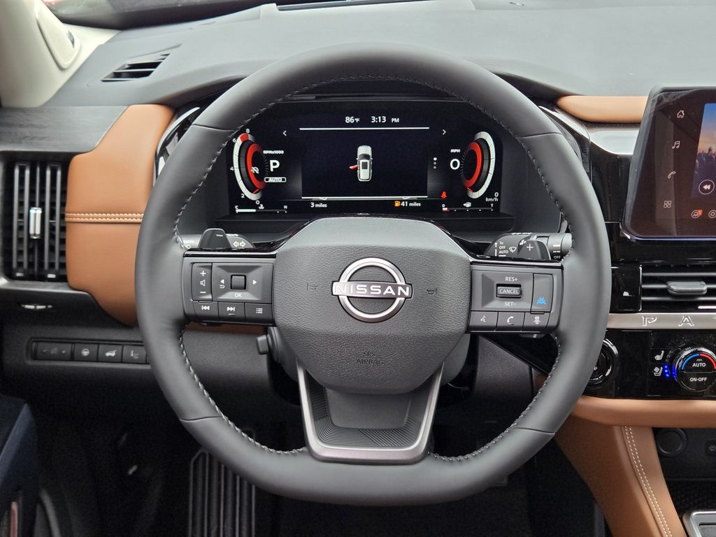 2026 Nissan Pathfinder Platinum - 10