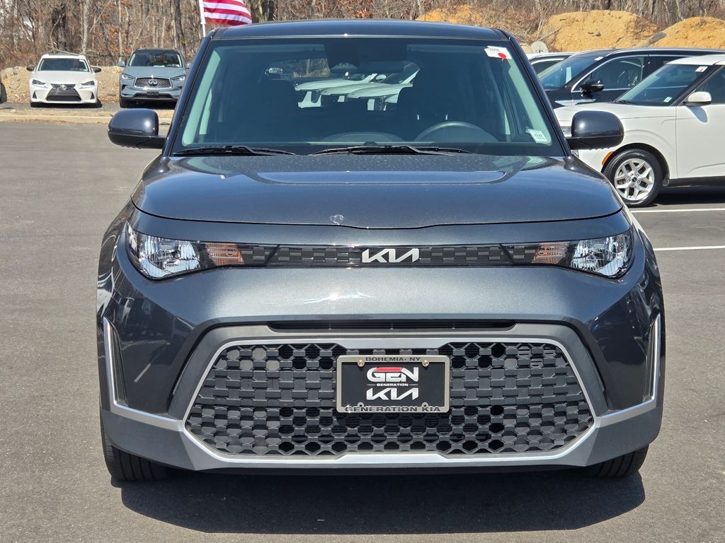 View vehicle photo 2