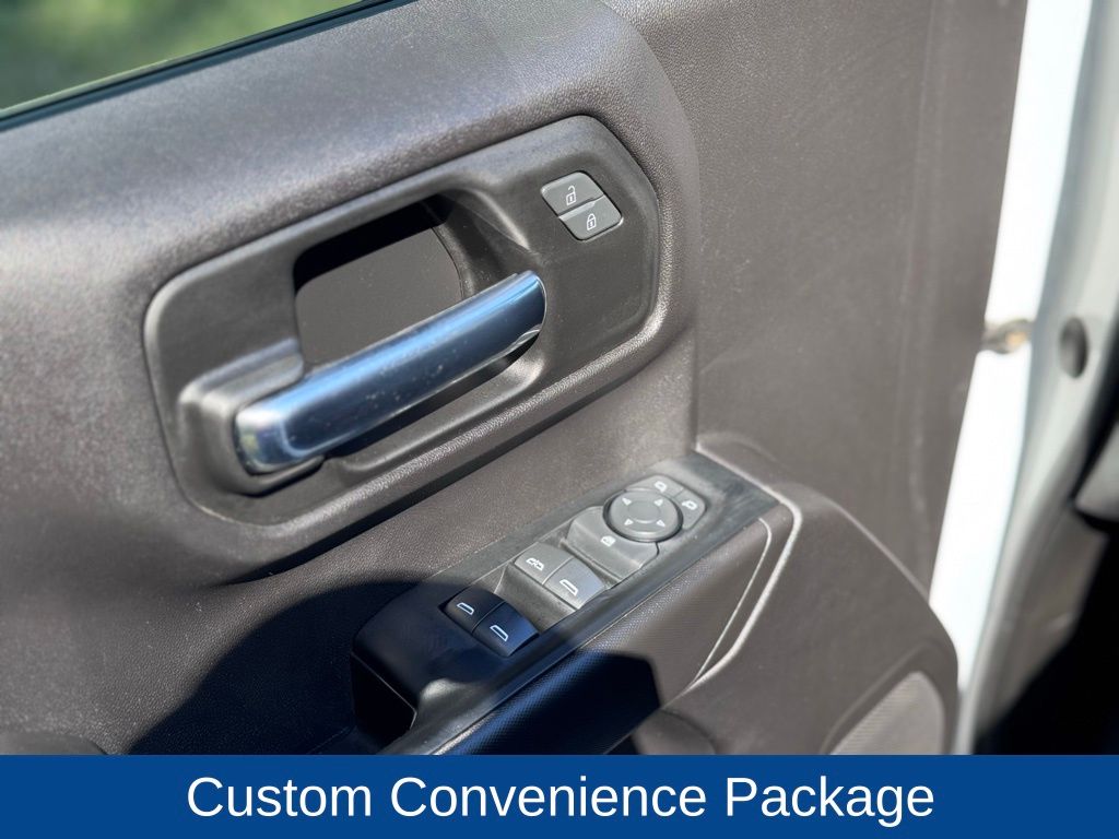 2022 Chevrolet Silverado 1500 LTD 4WD Crew Cab Short Bed Custom