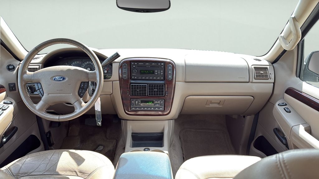 2005 Ford Explorer