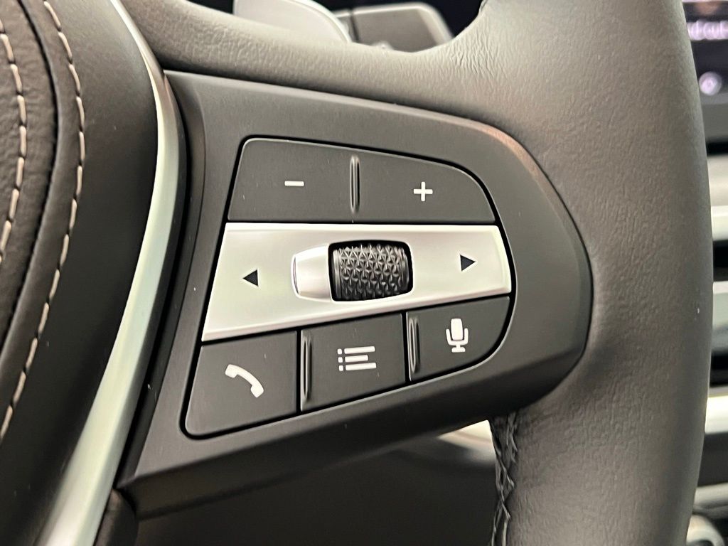 Thumbnail: 2026 BMW X5 - 17