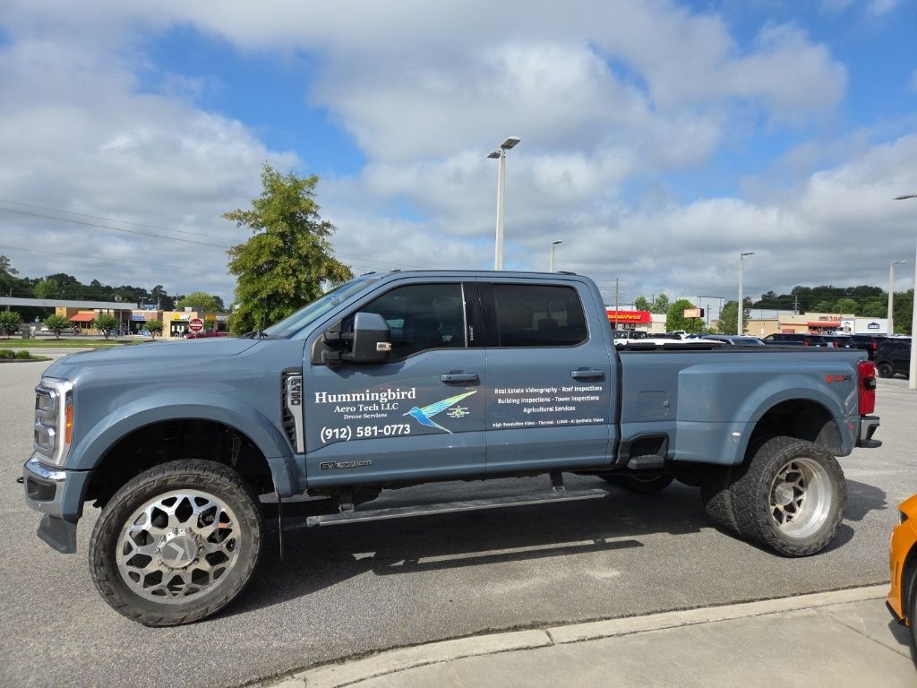 2023 Ford F-450 Super Duty LARIAT