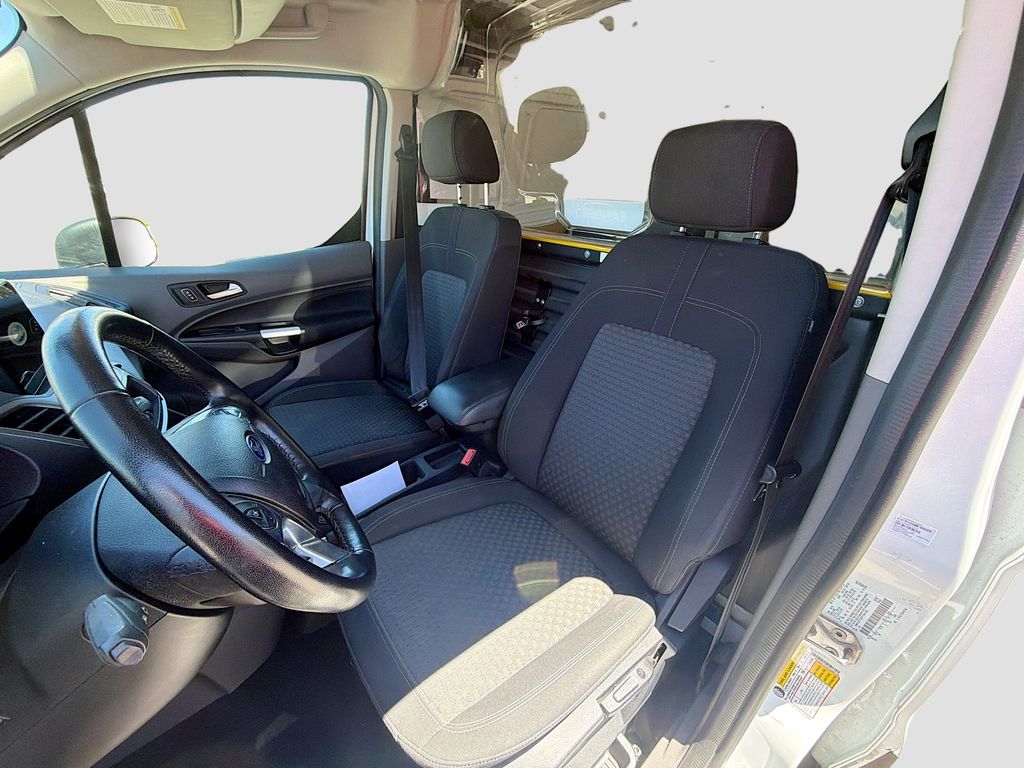 Used 2023 White Ford XLT image 20