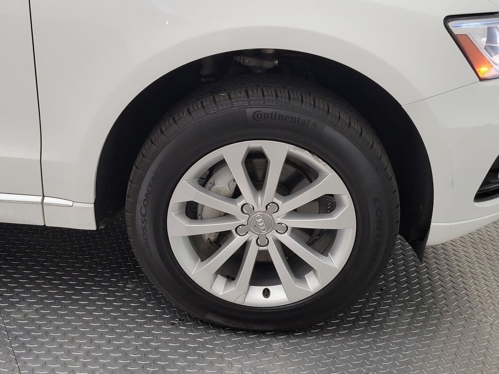 Thumbnail: 2016 Audi Q5 - 12