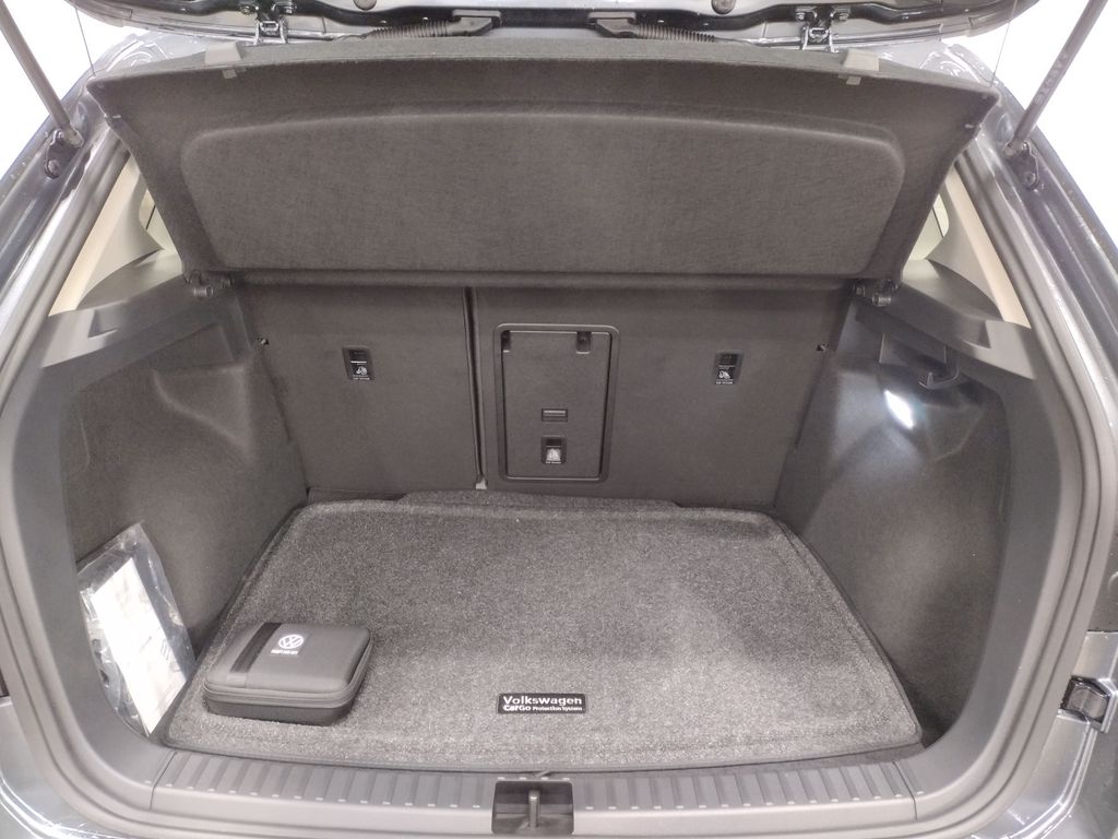 2025 Volkswagen Taos 1.5T SEL