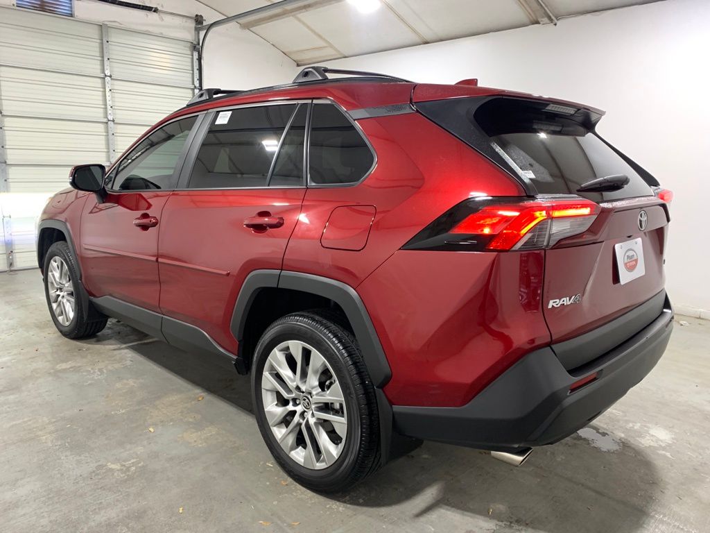 2024 Toyota RAV4 XLE Premium 2