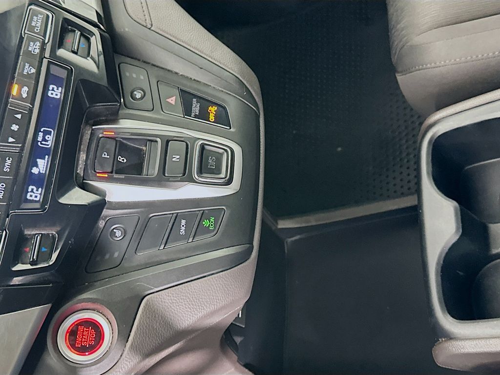 Thumbnail: 2019 Honda Odyssey - 16