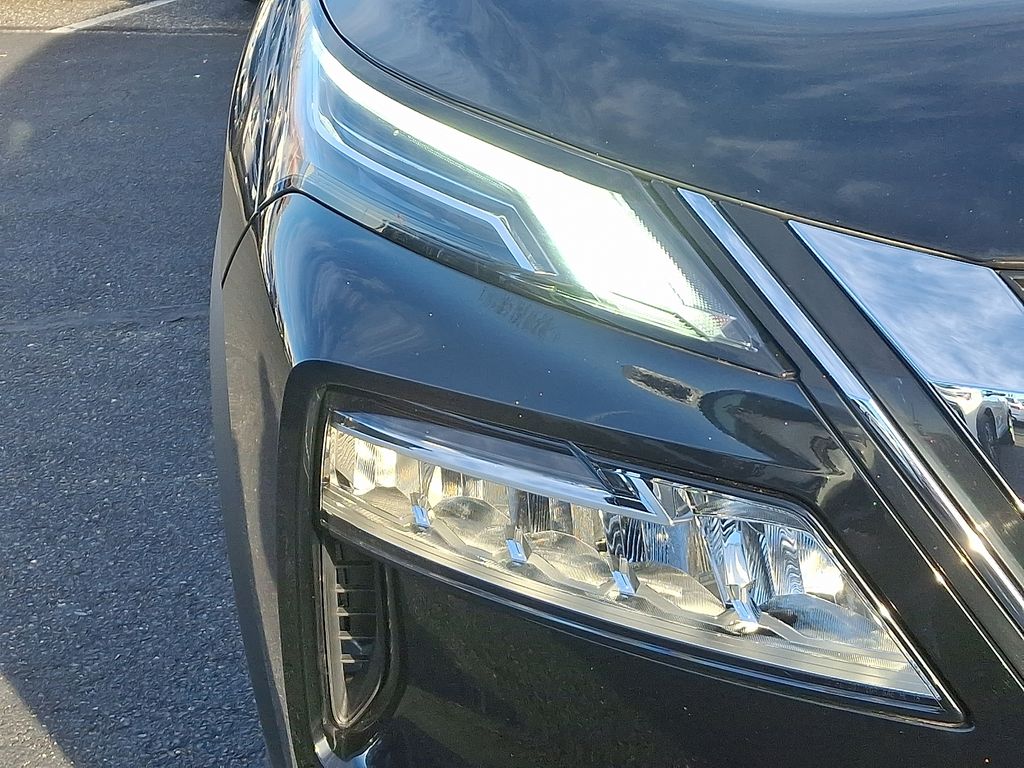 Thumbnail: 2022 Nissan Rogue - 9