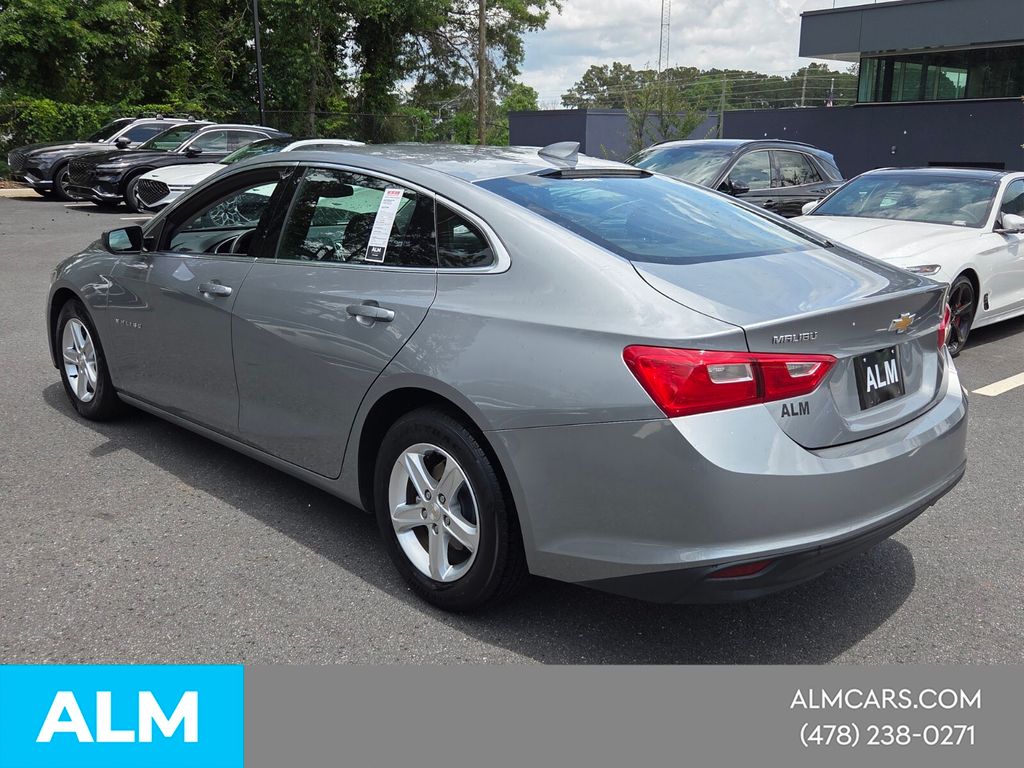 Used 2023 Gray Chevrolet LT image 4