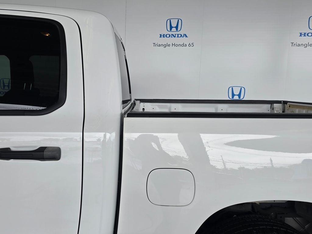 Thumbnail: 2025 RAM 1500 - 25