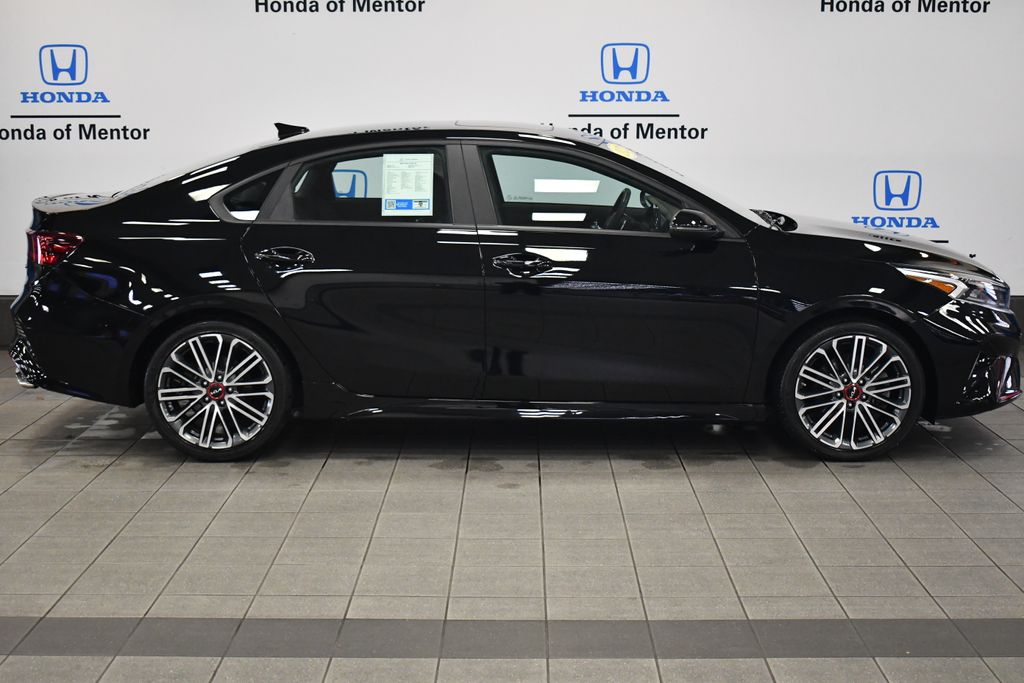 Thumbnail: 2023 Kia Forte - 8