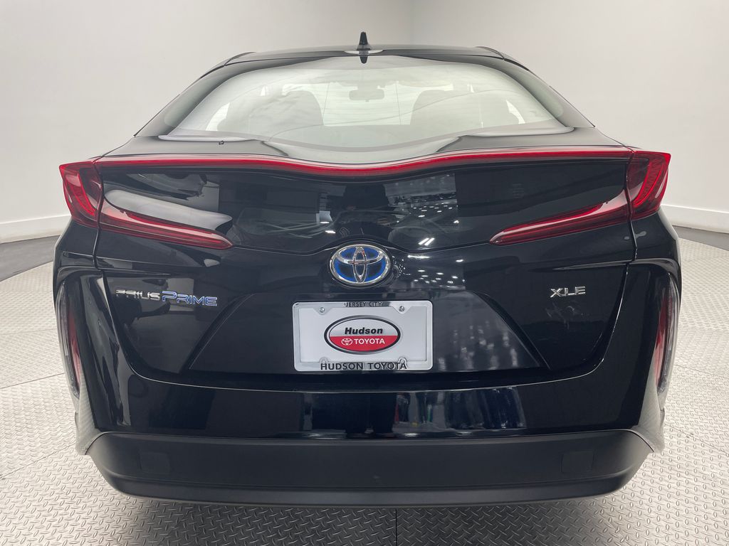 2022 Toyota Prius Prime XLE 6