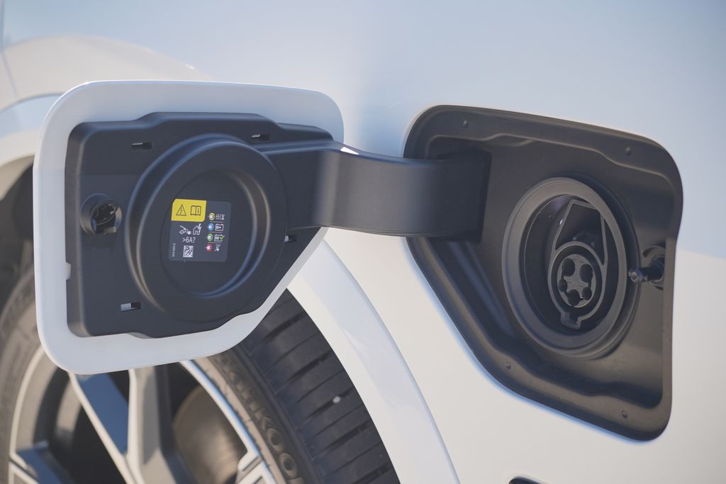 Thumbnail: 2026 BMW X5 - 6